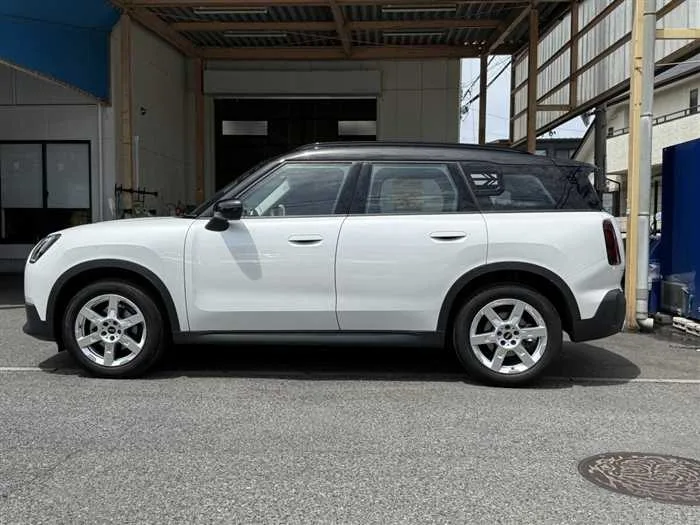 BMW MINI D DCT 2024 — миниатюра 3