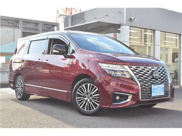 Nissan Elgrand 250HighwayStarPremium 2023 — фото 1, купить с доставкой в Москву