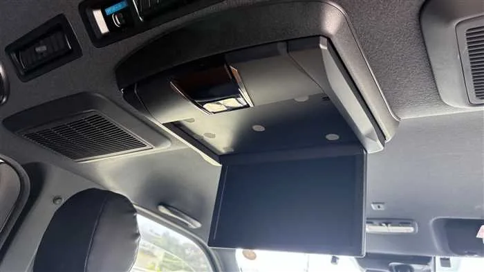 Toyota Hiace Van GL 2023 — миниатюра 4