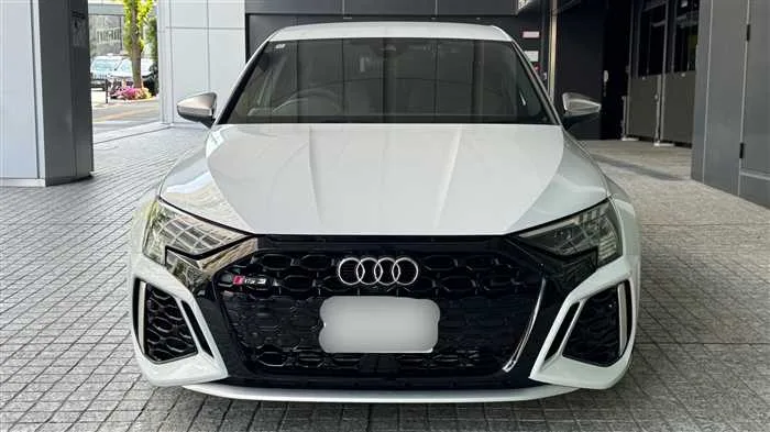 Audi RS3 Sedan 2022 — миниатюра 2