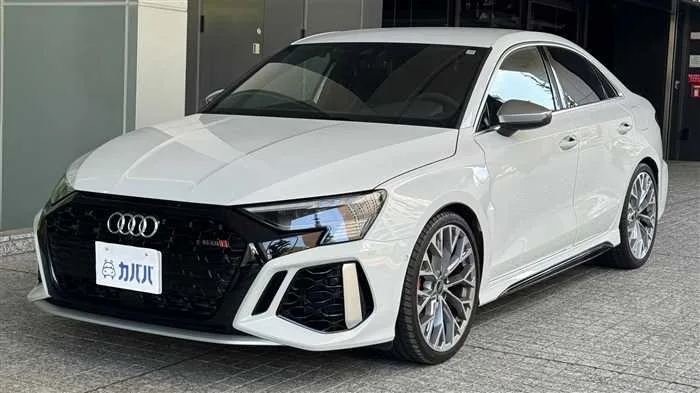 Audi RS3 Sedan 2022 — фото 1, купить с доставкой в Москву