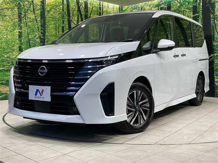 Nissan Serena 2025 — фото 1, купить с доставкой в Москву