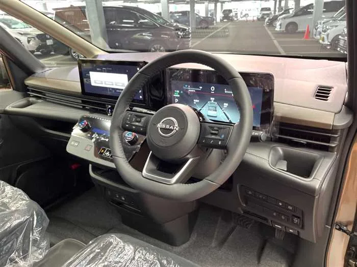 Nissan Serena 2025 — миниатюра 3