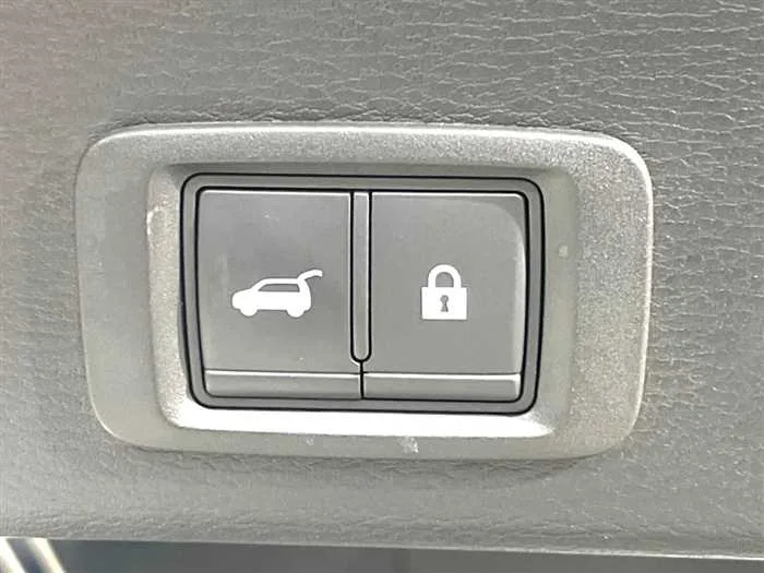 Mitsubishi OUTLANDER PHEV 2022 — миниатюра 4