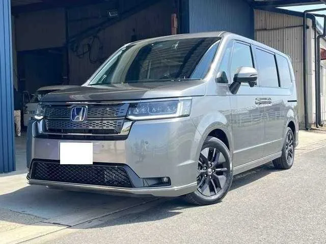 Honda Step WGN 2025 — фото 1, купить с доставкой в Москву