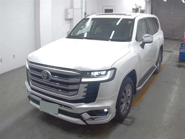 Toyota Land Cruiser ZX MODELISTA JBL 2023 — миниатюра 2