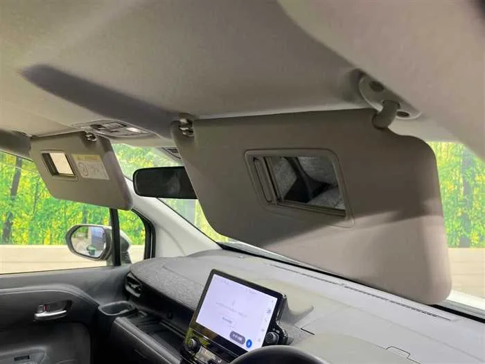 Toyota Sienta 2022 — миниатюра 2