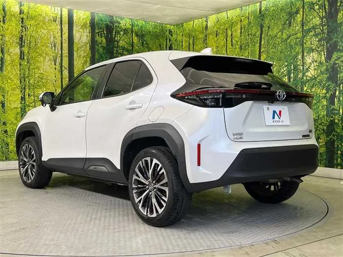 Toyota Yaris Cross 2022 — миниатюра 3