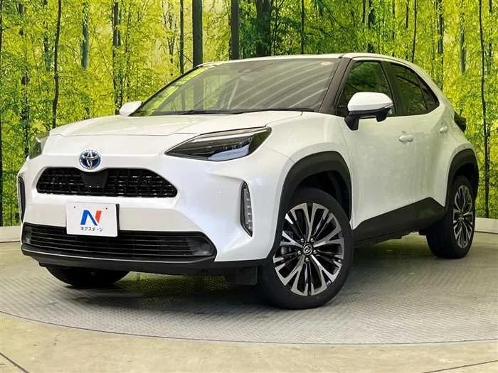 Toyota Yaris Cross 2022 — фото 1, купить с доставкой в Москву