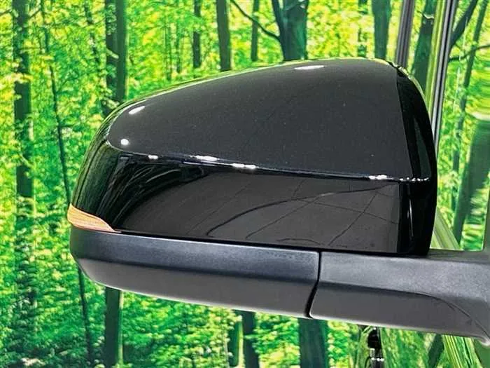 Toyota Voxy 2023 — миниатюра 5