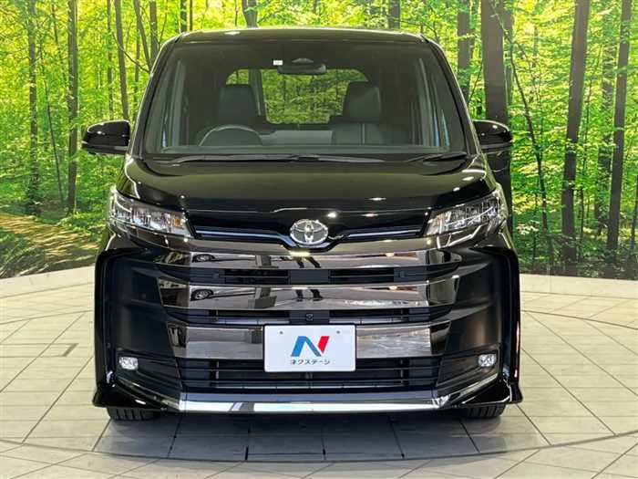 Toyota Noah 2023 — миниатюра 3