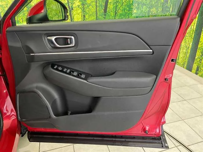 Honda VEZEL 2022 — миниатюра 2