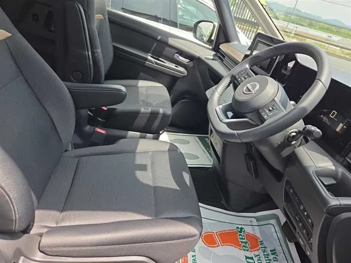 Nissan Serena HighwayStarV 2025 — миниатюра 3