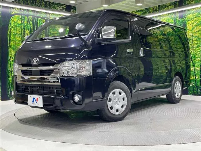Toyota Hiace Van 2022 — фото 1, купить с доставкой в Москву