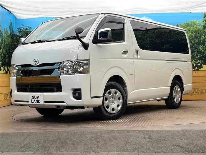 Toyota Hiace Van 2024 — фото 1, купить с доставкой в Москву
