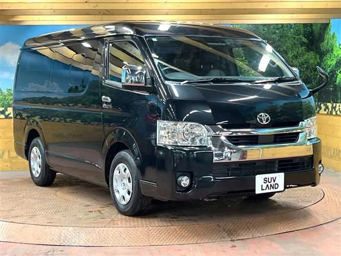 Toyota Hiace Wagon 2022 — миниатюра 3
