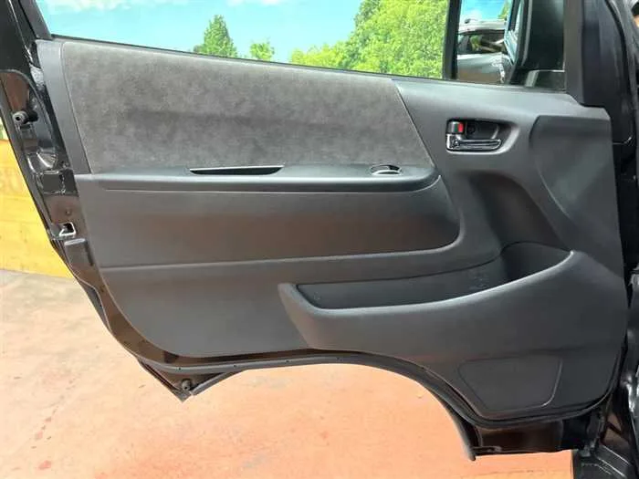 Toyota Hiace Wagon 2022 — миниатюра 4