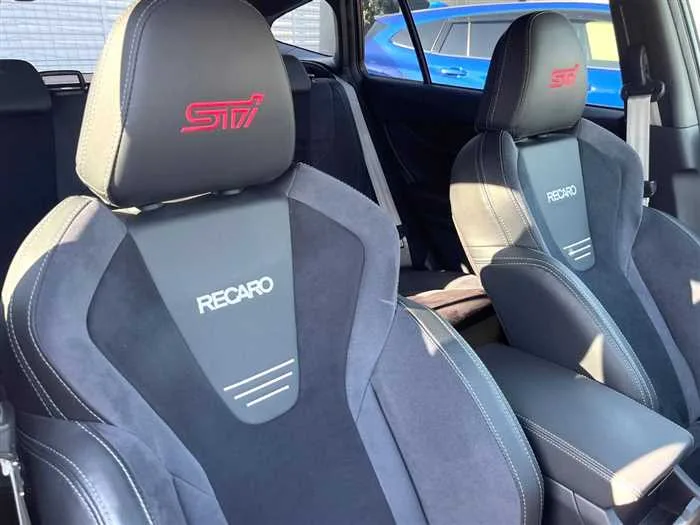 Subaru Levorg 2023 — миниатюра 3