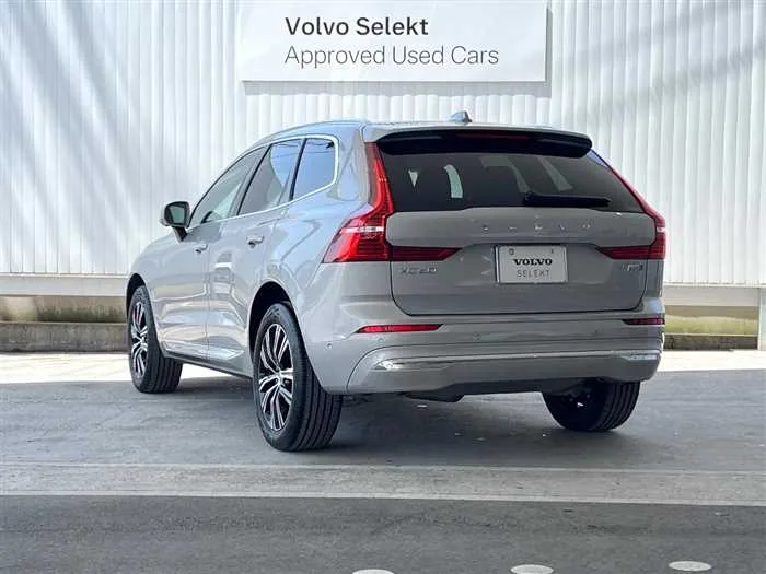 Volvo XC60 2022 — миниатюра 4