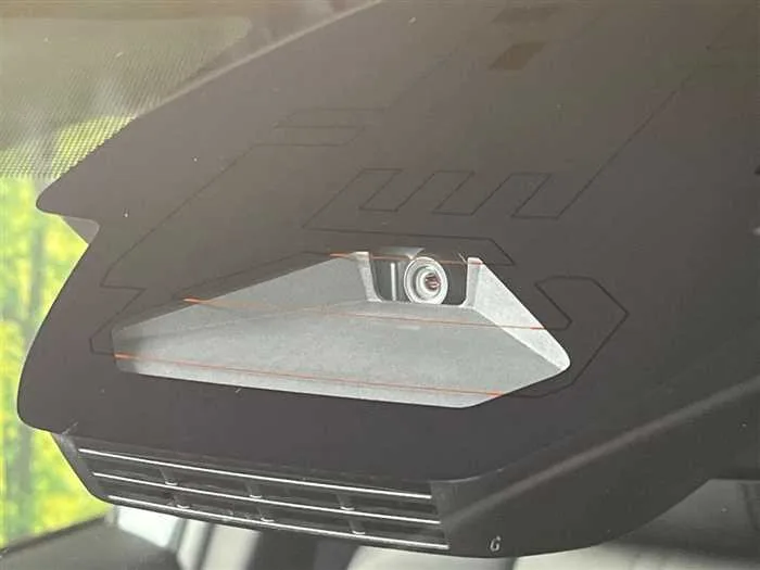 Toyota CorollaCross 2023 — миниатюра 3