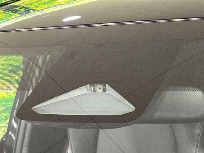 Toyota Corolla Sedan 2024 — миниатюра 5