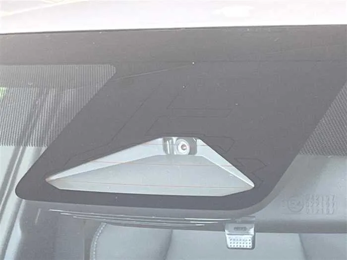 Toyota Corolla Sedan 2025 — миниатюра 3