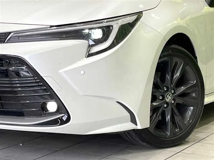 Toyota Corolla Sedan 2025 — миниатюра 4