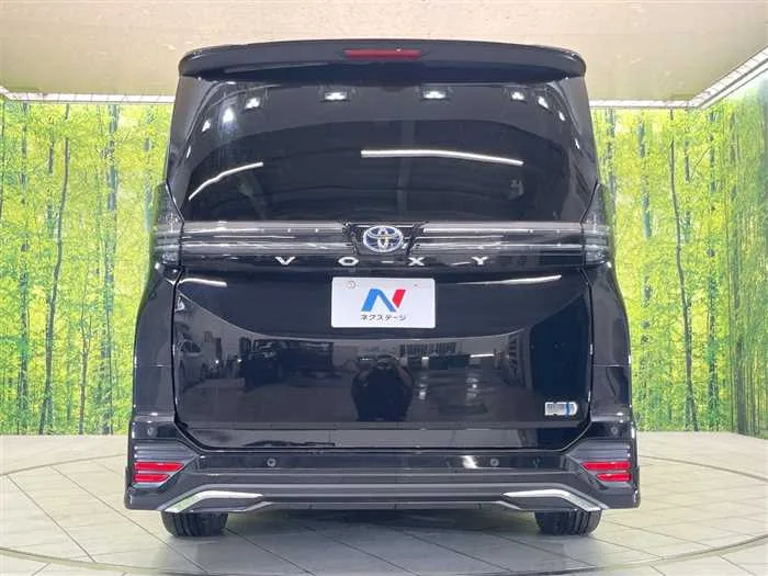 Toyota Voxy 2023 — миниатюра 4