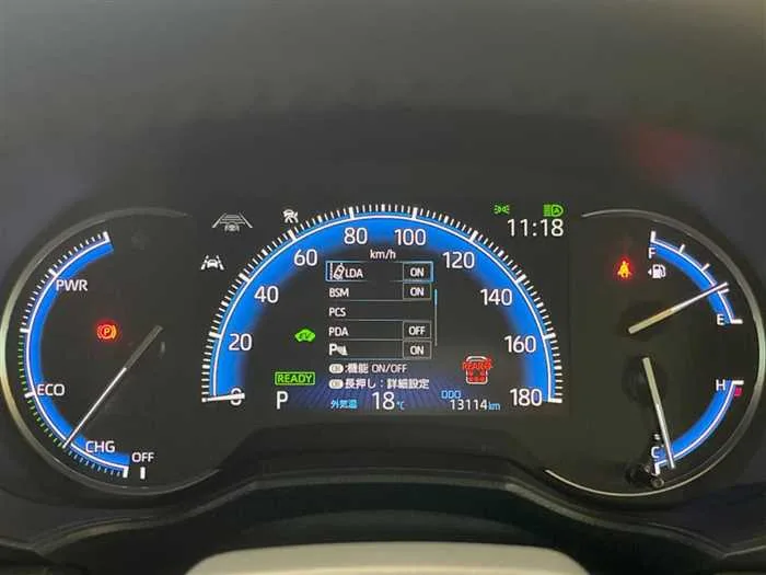 Toyota Voxy 2023 — миниатюра 3