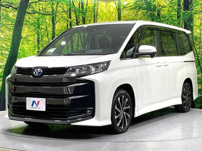Toyota Noah 2023 — миниатюра 5