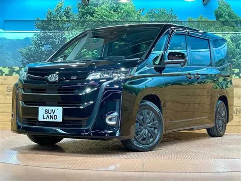 Toyota Noah 2025 купить в Москве
