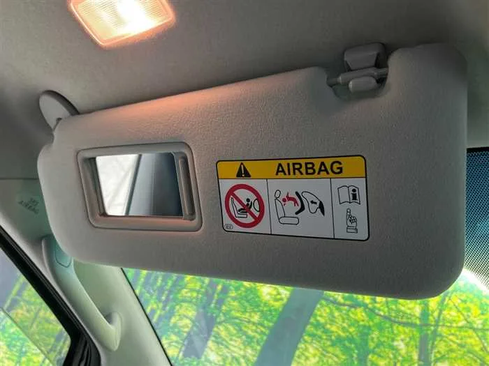 Toyota Alphard 2022 — миниатюра 3