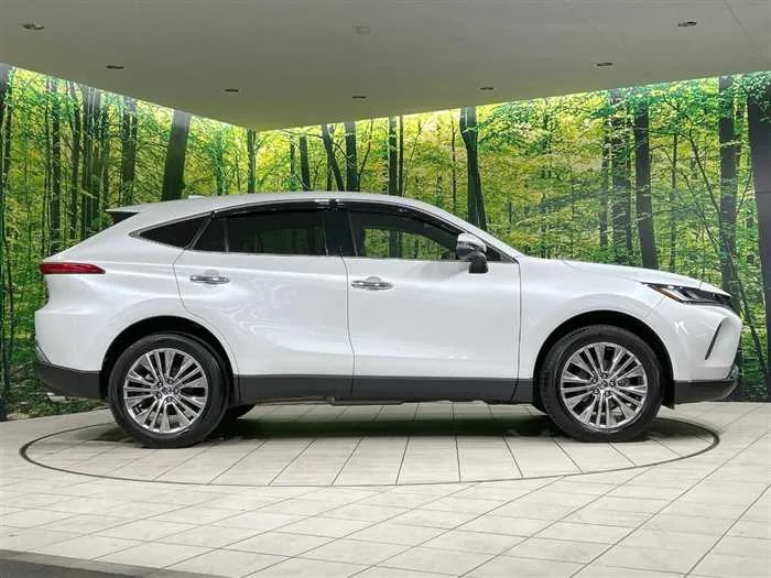 Toyota Harrier Hybrid 2023 — миниатюра 4