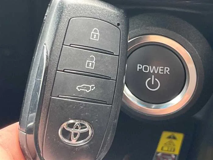 Toyota Harrier Hybrid 2025 — миниатюра 5