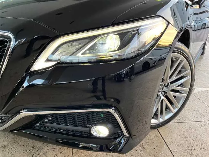 Toyota Crown Hybrid 2022 — миниатюра 3