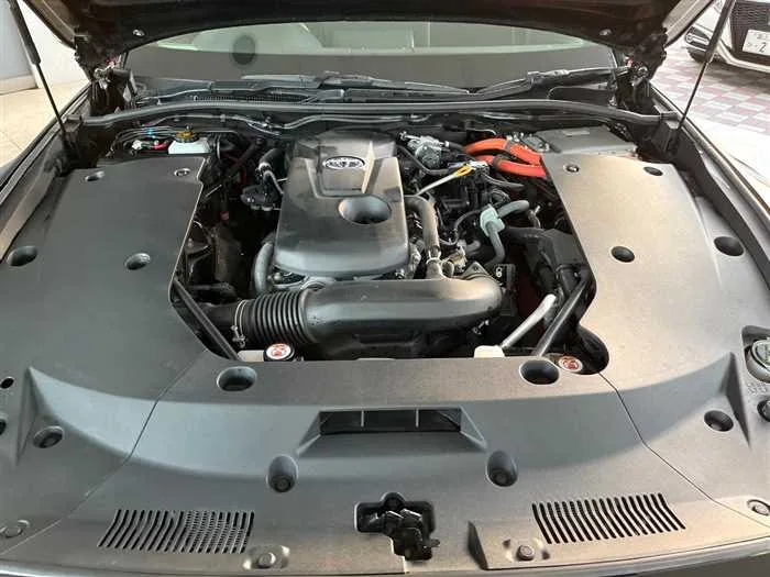 Toyota Crown Hybrid 2022 — миниатюра 5