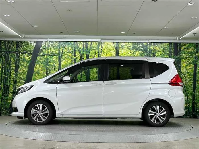 Honda Freed 2023 — миниатюра 3