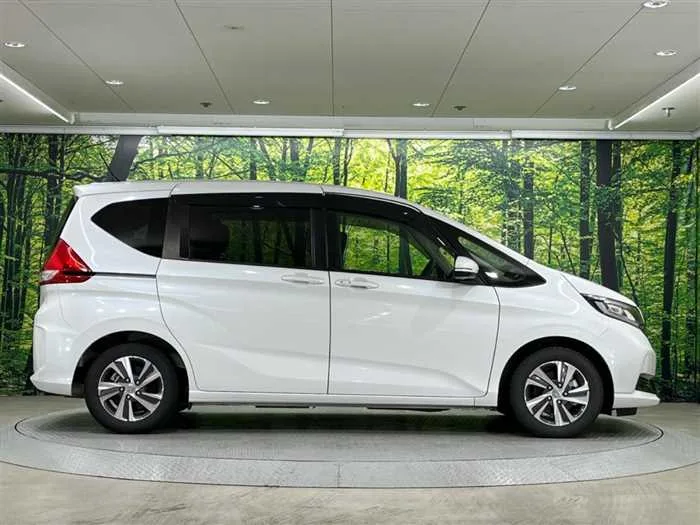 Honda Freed 2023 — миниатюра 4