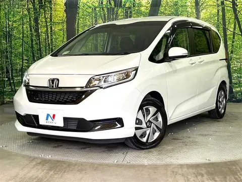 Honda Freed 2024 купить в Москве