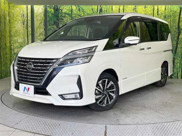 Nissan Serena 2023 — фото 1, купить с доставкой в Москву