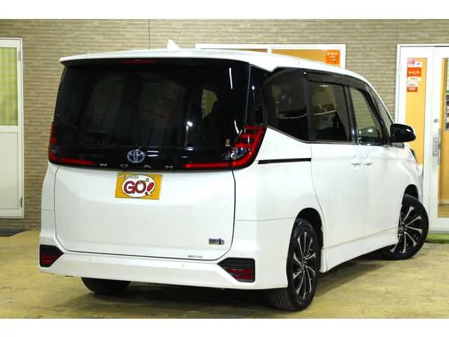 Toyota Noah 2023 — миниатюра 4