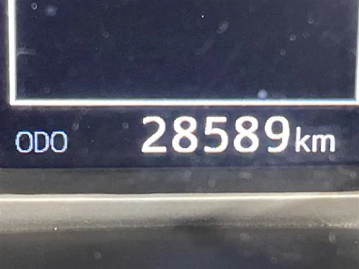 Toyota Hilux 2022 — миниатюра 3