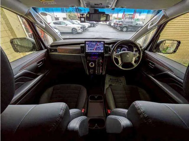 Mitsubishi Delica D:5 2022 — миниатюра 4