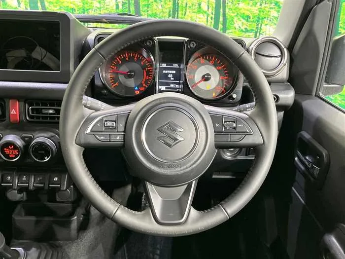 Suzuki Jimny 2025 — миниатюра 4