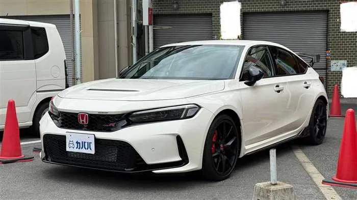 Honda Civic R 2025 — фото 1, купить с доставкой в Москву