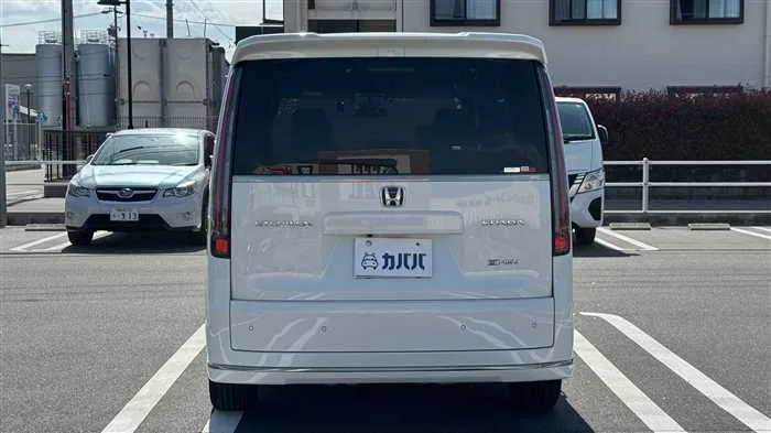 Honda Step WGN e:HEV 2023 — миниатюра 4