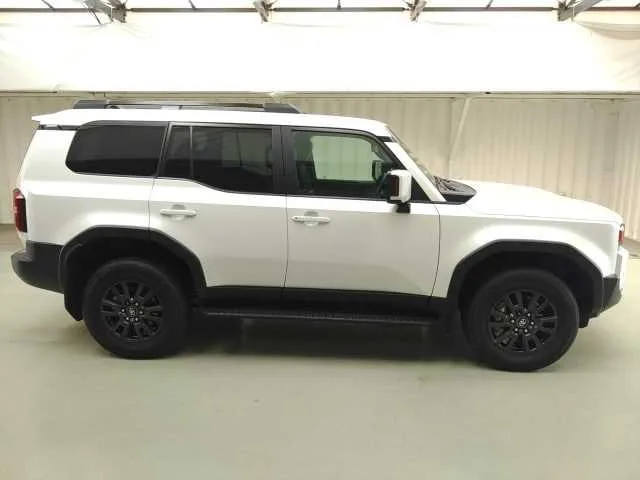 Toyota Land Cruiser VX 2024 — миниатюра 2