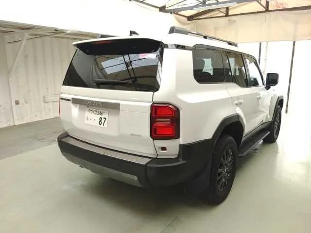 Toyota Land Cruiser VX 2024 — миниатюра 3