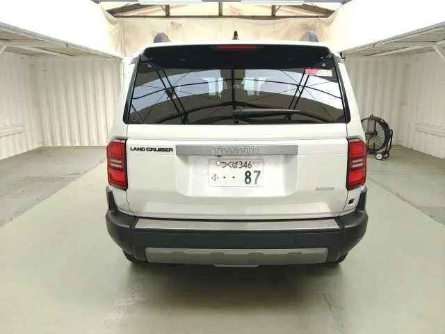 Toyota Land Cruiser VX 2024 — миниатюра 4