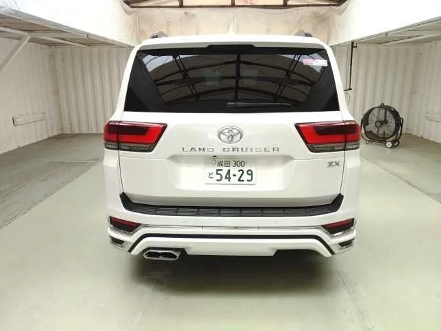 Toyota Land Cruiser ZX 2023 — миниатюра 4